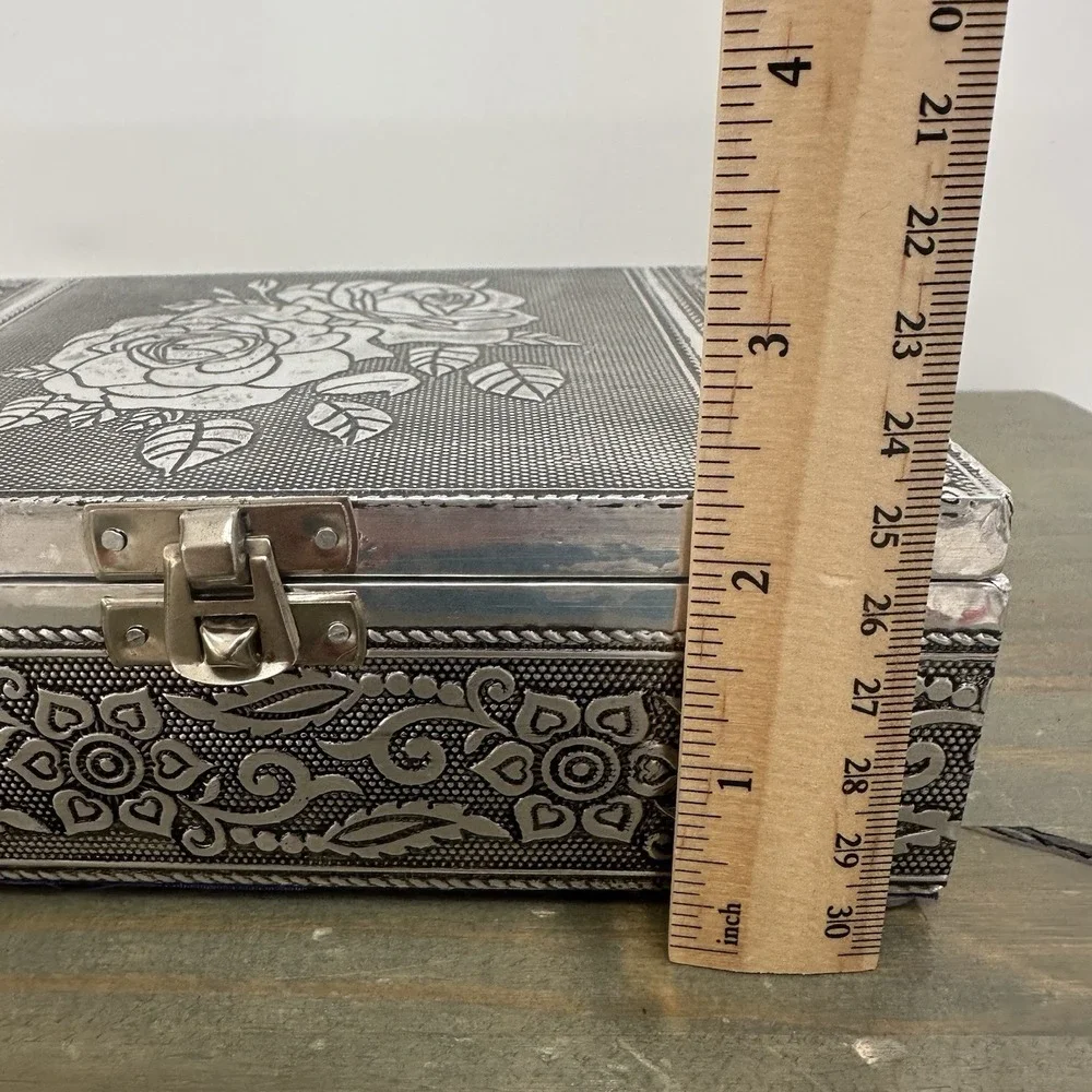 Vintage Silver Tone Hand Embossed Metal Jewelry Box Velvet Lined Rose Floral 7
